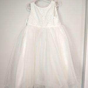 David's Bridal Lace and Mesh Tank Flower Girl Dress - Size 5 Style# OP222